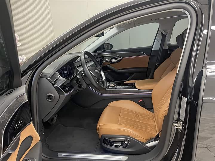 Audi A8 2023 A 8 L 45 TFSI quattro Luxury — фото 16