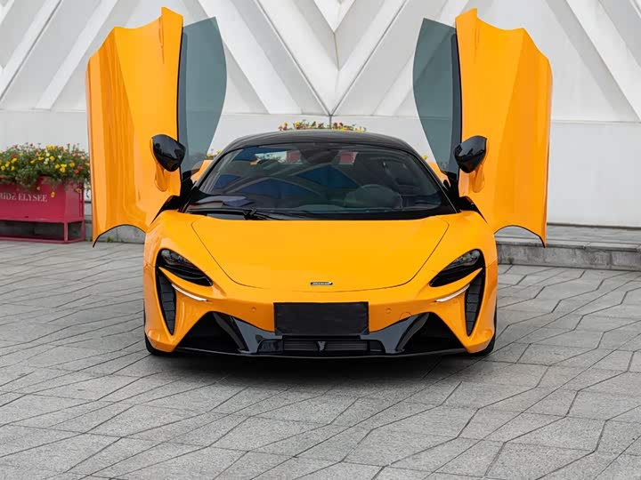 McLaren Artura 2023 3.0 T Hybrid Standard — фото 2