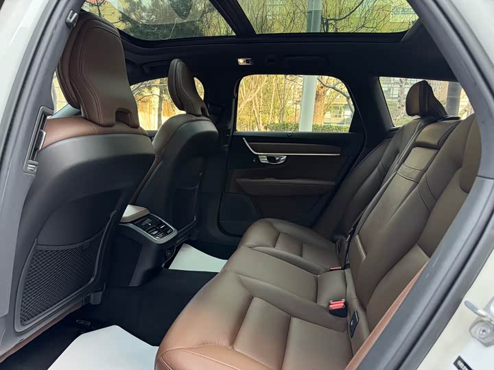 Volvo V90 2021 Cross Country B 5 AWD — фото 14