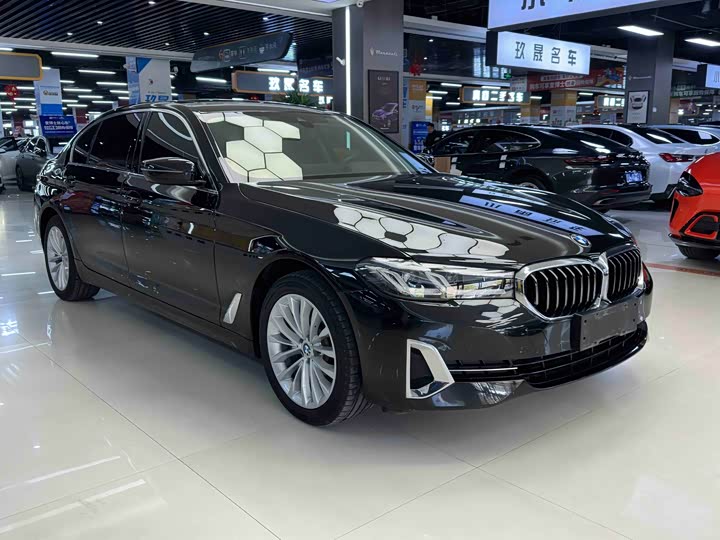 BMW 5-Series 2022 525 Li — фото 3