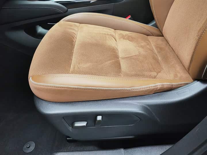 Buick S 2020 S 652 T 4 WDLuxury — фото 20