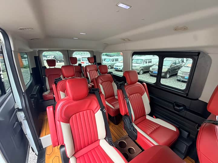 Ford T8 2024 T 8 2.3 T AT 9 2/2/2/3 — фото 13