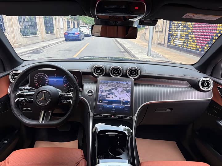Mercedes-Benz GLC 2023 GLC 260 L 4 MATIC Luxury 7 — фото 8