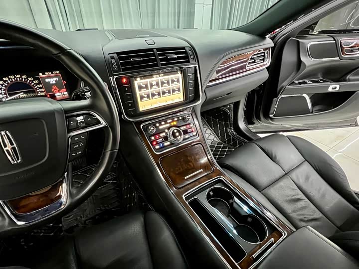Lincoln Continental — фото 12