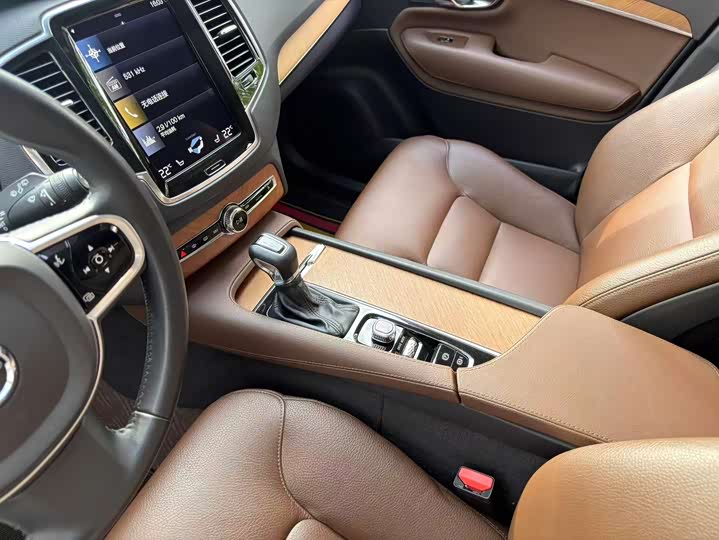 Volvo XC90 2020 T 6 7 — фото 6