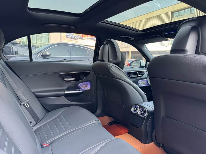 Mercedes-Benz C-Class 2024 C 260 L — фото 17