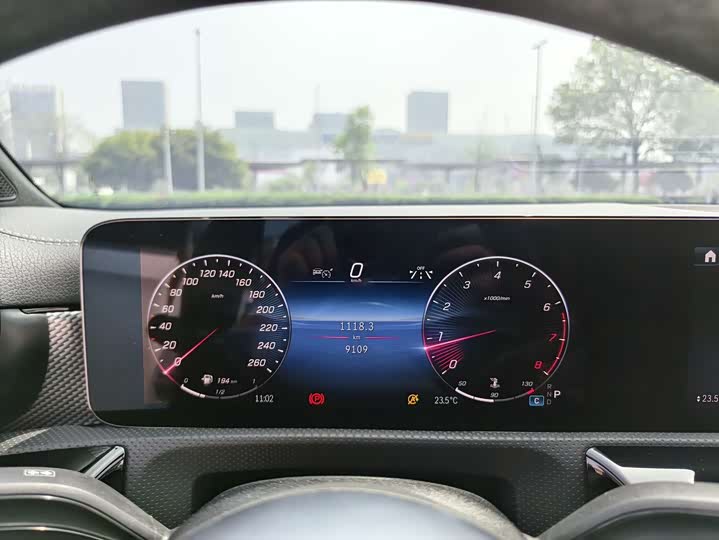 Mercedes-Benz A-Class 2023 A 180 L — фото 16