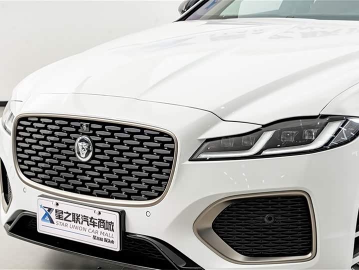 Jaguar XFL 2024 2.0 T P 300 4 WD — фото 5