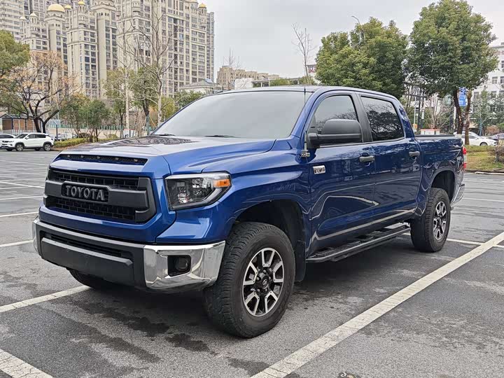 Toyota Tundra — фото 2