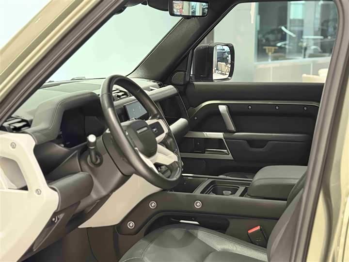 Land Rover Defender — фото 16