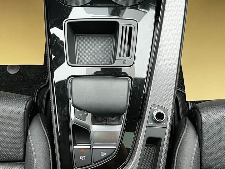 Audi A4L 2023 40 TFSI quattro — фото 23