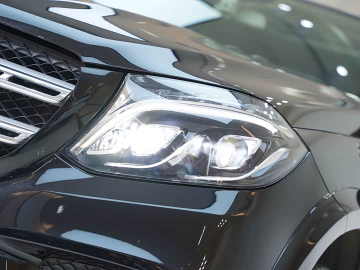 Mercedes-Benz GLS 2017 GLS 400 4 MATIC — фото 7