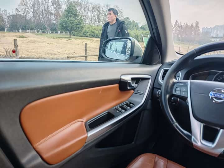 Volvo S60 2015 S 60 L 2.0 T — фото 8