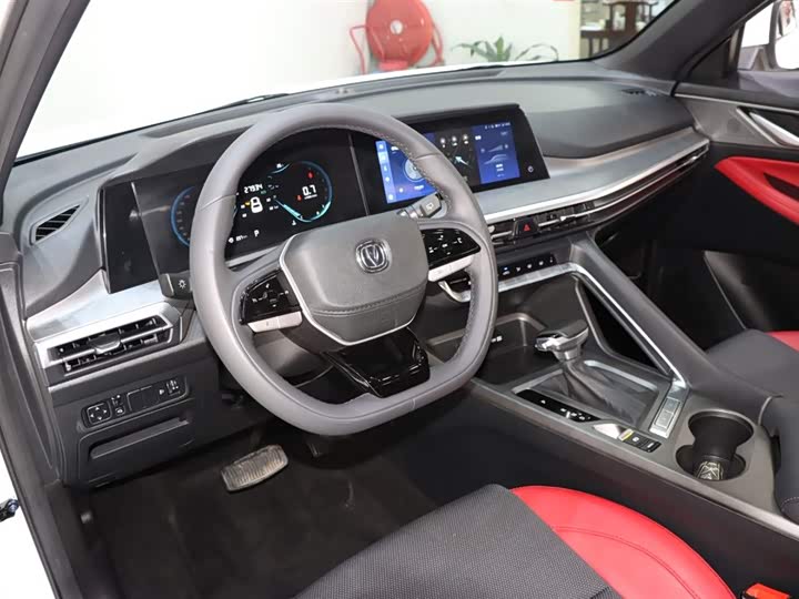 Changan CS35 PLUS 2023 1.4 T DCTLuxury — фото 10