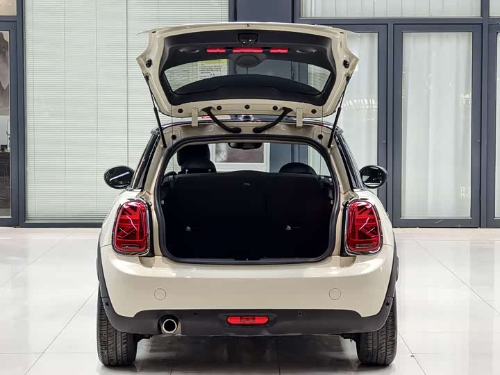 MINI Hatch — фото 12