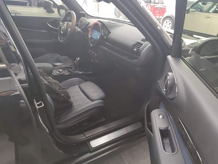 MINI Clubman — фото 19