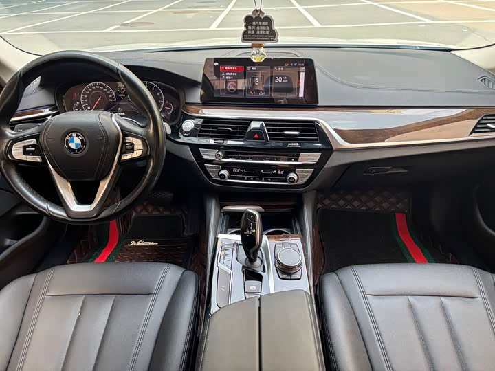 BMW 5 Series 525Li люкс-пакет — фото 9