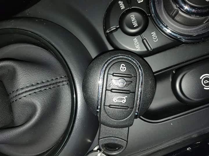 MINI Clubman — фото 17