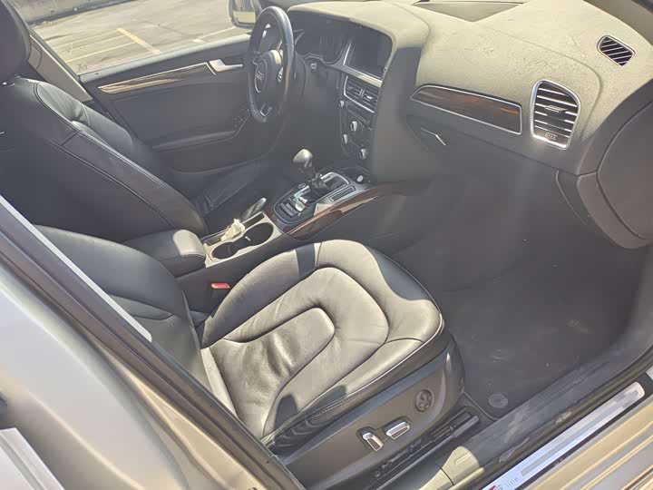 Audi A4L 35 TFSI S line комфорт — фото 6