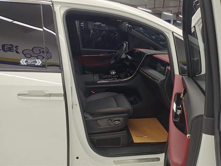 Trumpchi M8 2023 400 T — фото 8