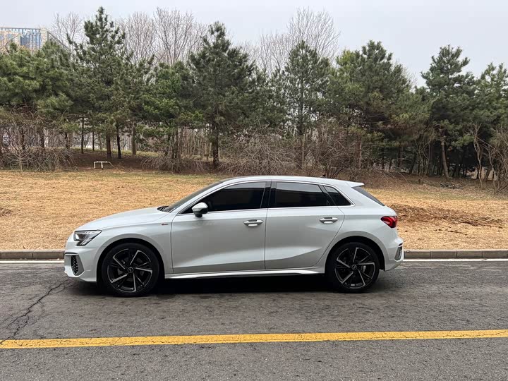 Audi A3 2024 Sportback 35 TFSI Sport — фото 7