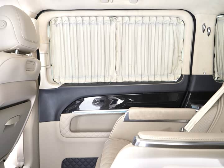 Mercedes-Benz V-Class 2018 V 260 L VI — фото 13