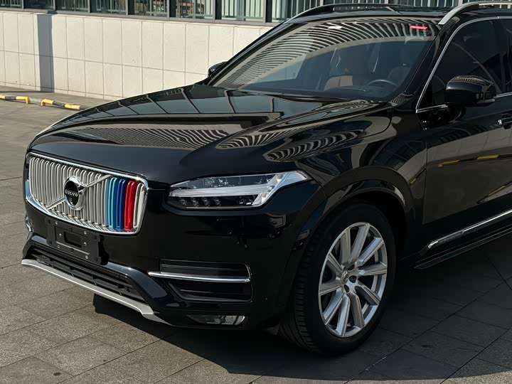 Volvo XC90 2018 T 6 7 — фото 26