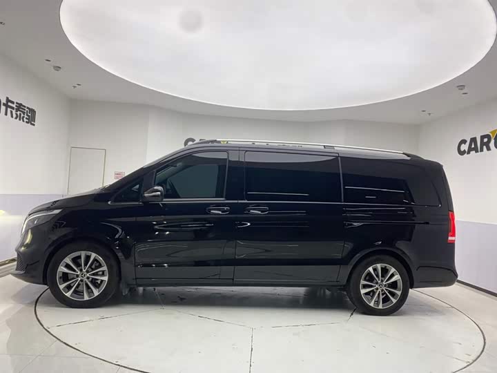 Mercedes-Benz V-Class 2022 V 260 — фото 8