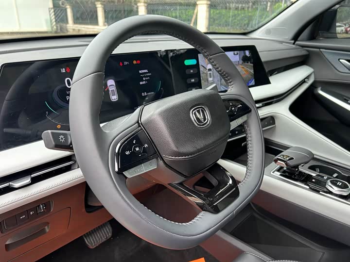Changan CS75 PLUS 2025 1.5 T — фото 12