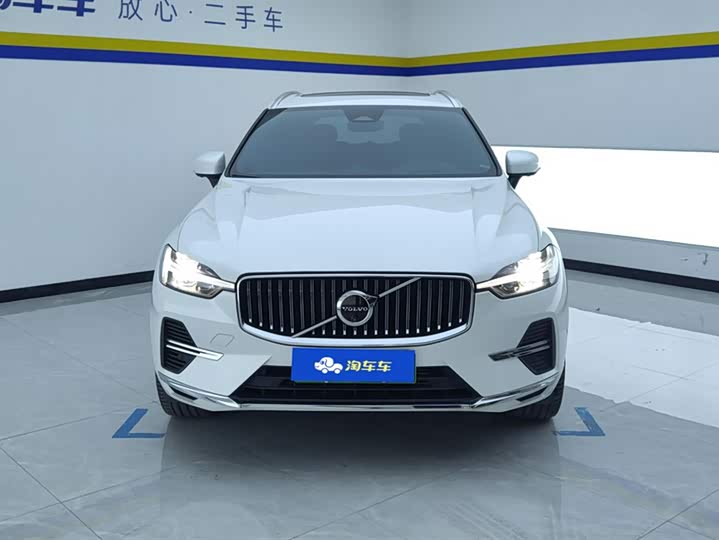 Volvo XC60 Hybrid 2025 Hybrid 4 WD — фото 2