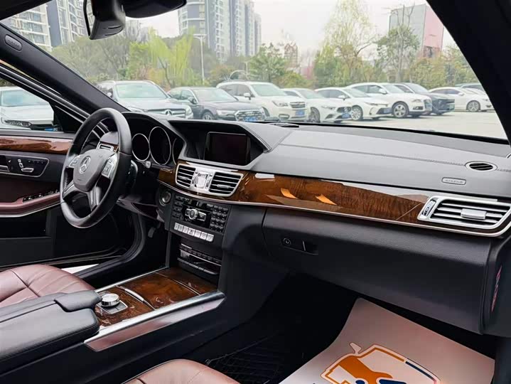 Mercedes-Benz E-Class E 320 L 4MATIC — фото 8