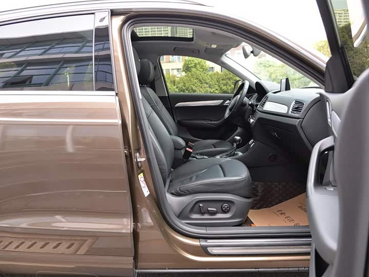 Audi Q3 2015 35 TFSI quattro — фото 14