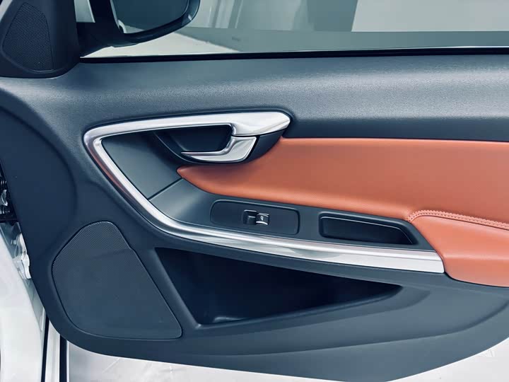 Volvo S60 2019 S 60 L T 5 — фото 15