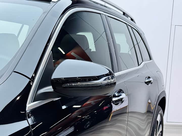 Mercedes-Benz GLB 2020 GLB 200 — фото 28