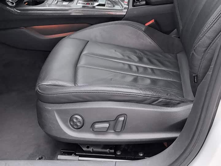 Audi A4L 40 TFSI стиль V — фото 20