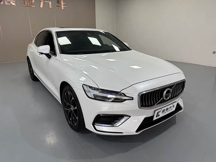 Volvo S60 2021 T 4 — фото 3
