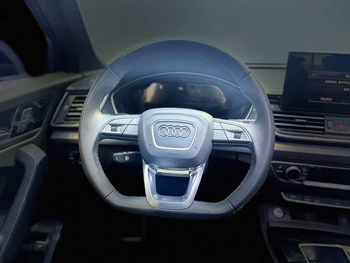 Audi Q5L 2025 40 TFSI — фото 15