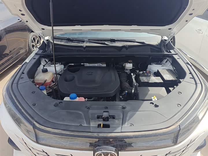 Changan CS75 PLUS 2023 1.5 T ATPremium — фото 20