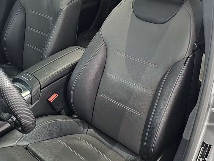 Mercedes-Benz A-Class 2023 AMG A 35 L 4 MATIC — фото 6