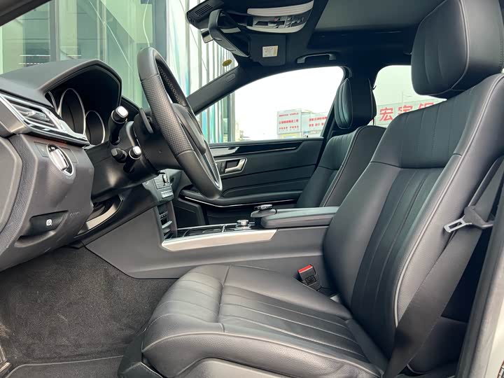 Mercedes-Benz E-Class 2015 E 260 L Sport — фото 15