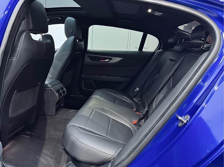 Jaguar XEL 2020 2.0 T 200 PS R-DYNAMIC — фото 10