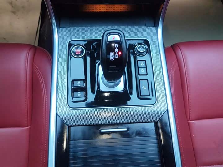 Jaguar XEL 2022 2.0 T 250 PS R-DYNAMIC S — фото 16
