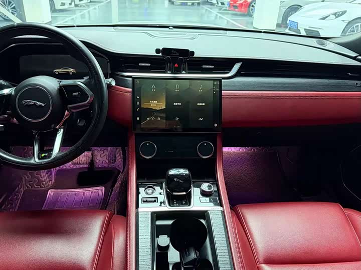 Jaguar XFL 2021 XFL 2.0 T P 250 2 WD — фото 6