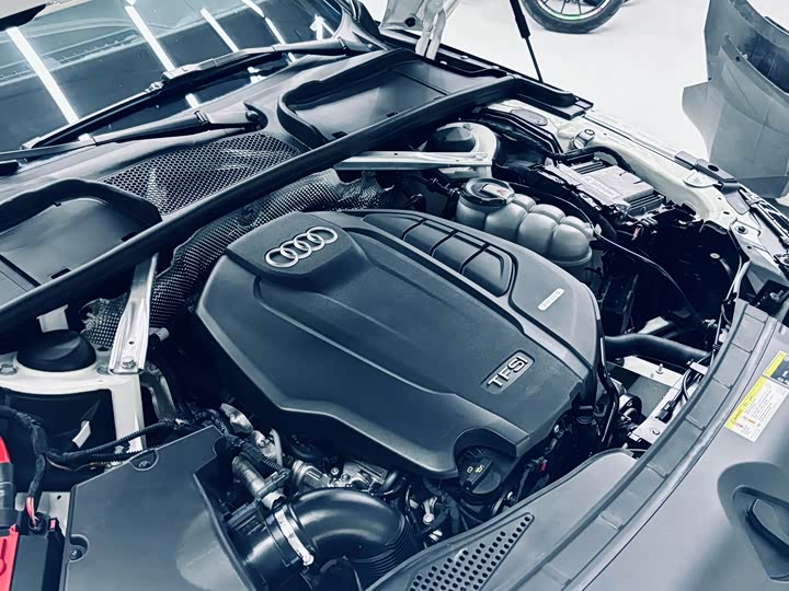 Audi A4L 2019 40 TFSI V — фото 20
