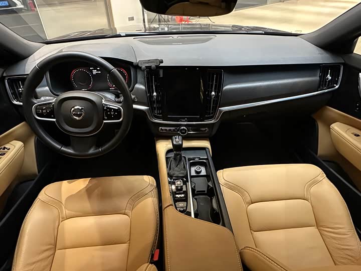 Volvo V90 2019 Cross Country T 5 AWD V — фото 8