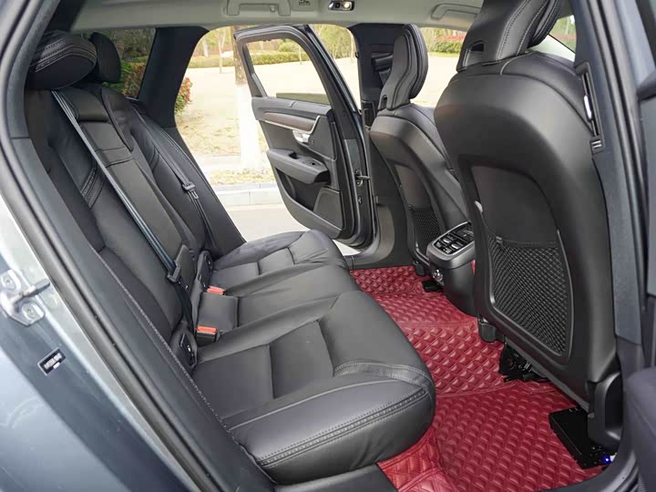 Volvo V90 2020 Cross Country T 5 AWD — фото 19