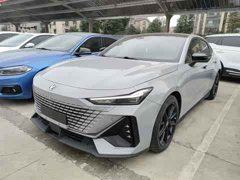 Changan UNI-V 2022 1.5 T Premium — фото 26
