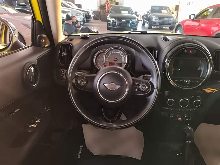 MINI Countryman — фото 10