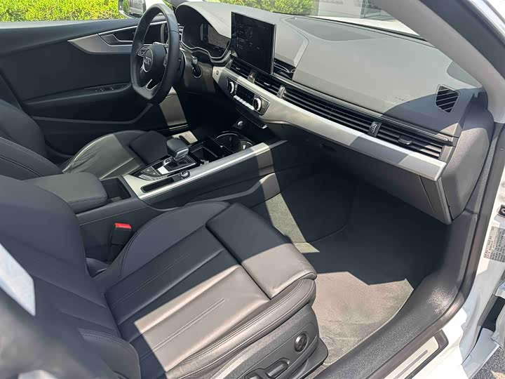 Audi A5 2024 Sportback 40 TFSI — фото 16