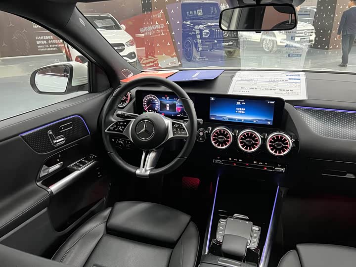 Mercedes-Benz GLA 2024 GLA 220 — фото 8